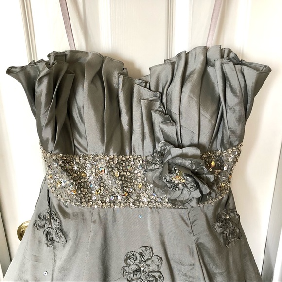 Stunning Morilee Gown - Picture 4 of 14